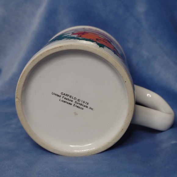 Vintage 1978 Enesco Garfield Bah Humbug Christmas 11oz White Ceramic Mug - Picture 8 of 8
